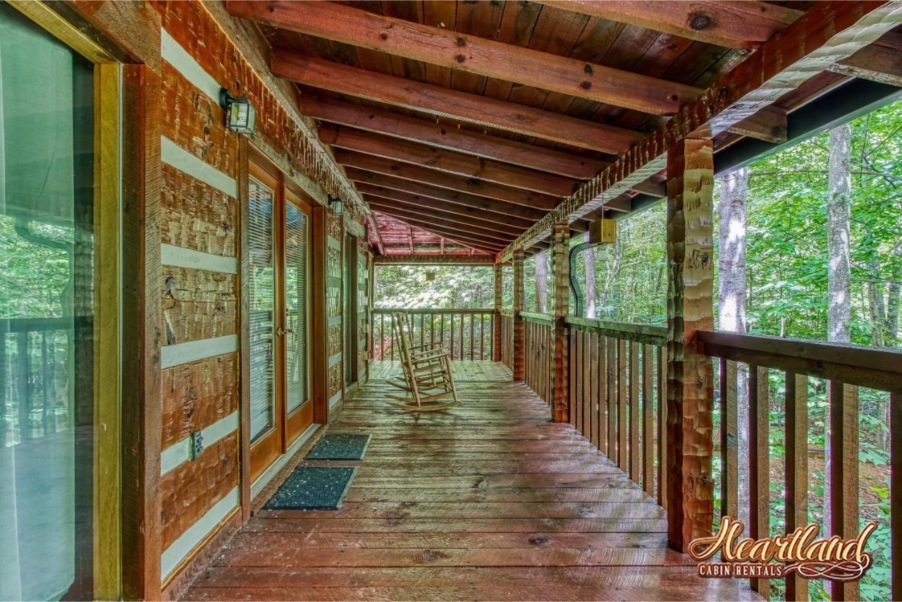 Cozy Mountain Hideaway Villa Gatlinburg Exterior photo